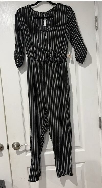 iris Pants - Iris Small Black White Pin Striped Jumpsuit Romper 3/4 Sleeves Straight Leg NWOT